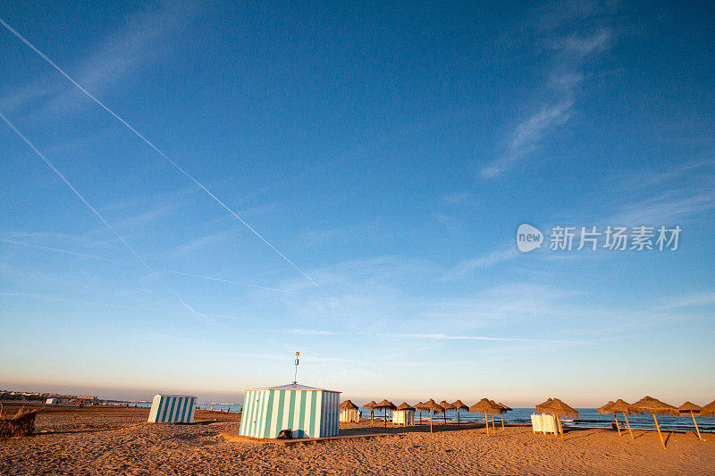 西班牙巴伦西亚El Cabanyal海滩小屋